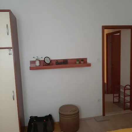 Cvita Appartamento Vinišće